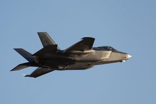 Israel mua thêm 25 máy bay tàng hình F-35